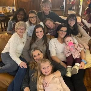 Meet your Posher, Holly